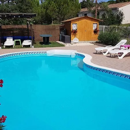 Holiday home Pourquoi Pas *